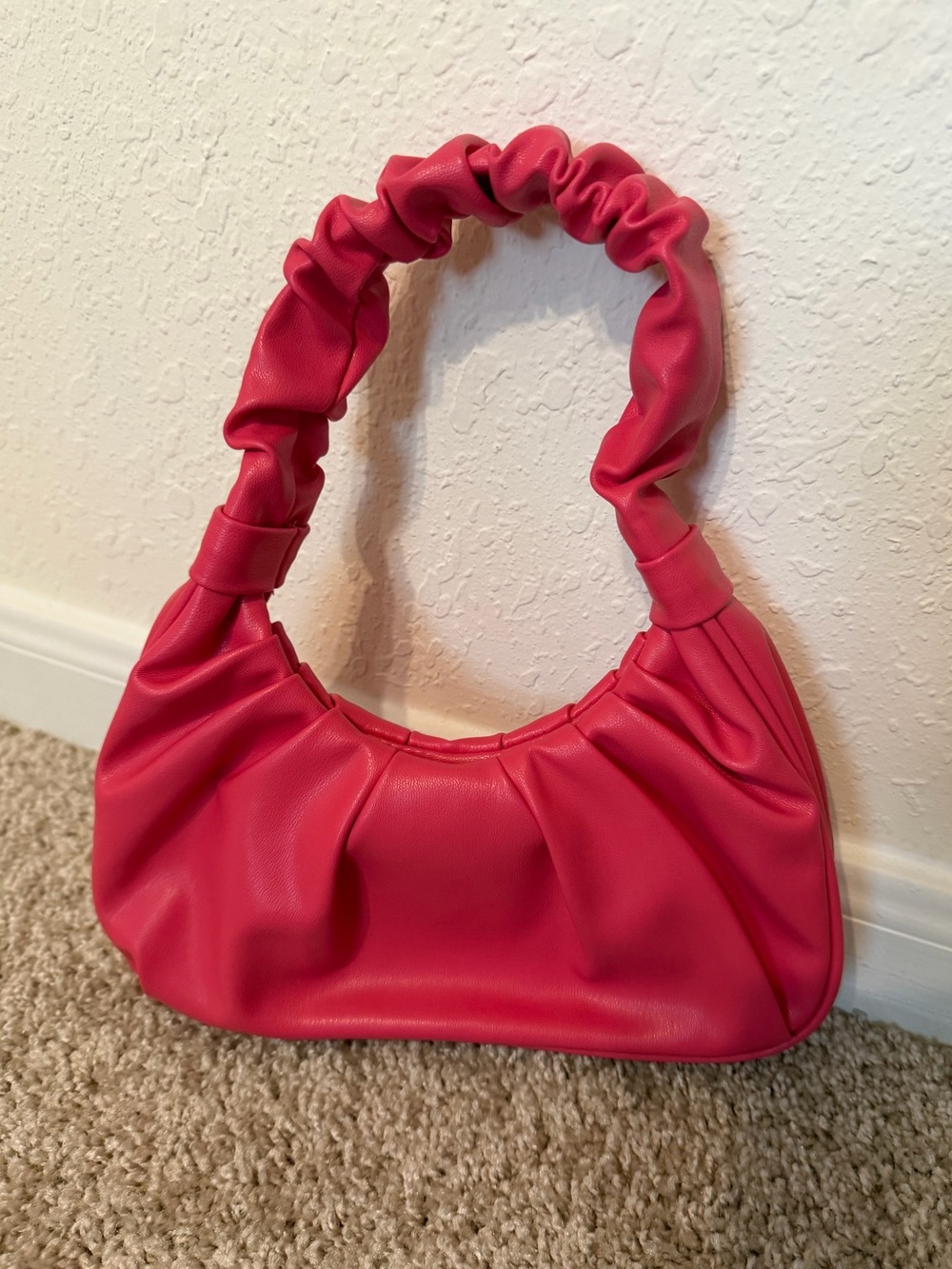 Ruched Shoulder Bag  (Pink)!